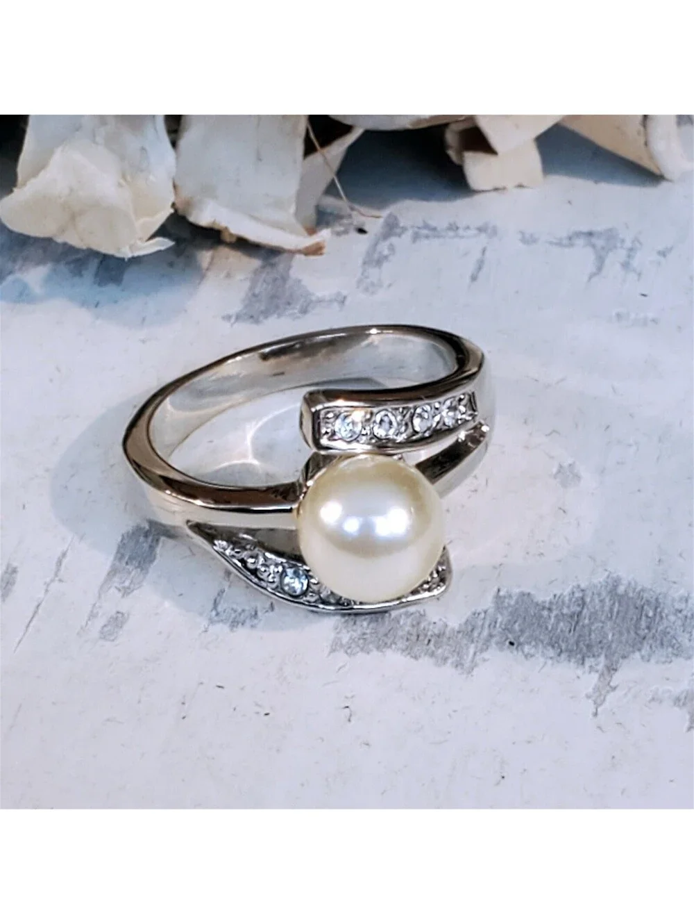 Silver Platinum Plated Austrian Crystal and Pink Cultured Pearl Ring Size 8